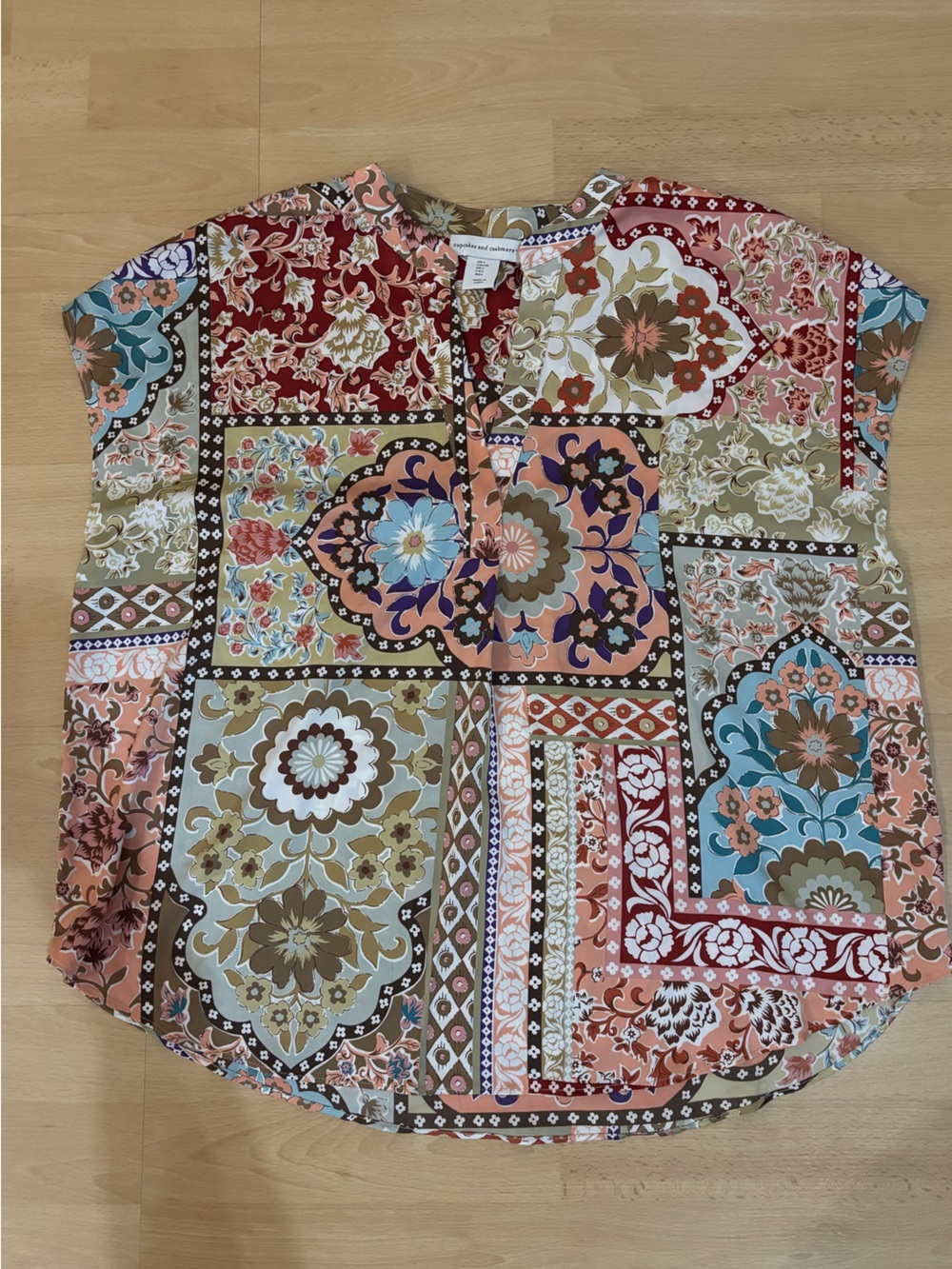 cupcakes & cashmere Multicolor Patchwork V-Neck Blouse - Picture 1 of 4